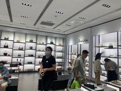 -CHARLES&KEITH(城西银泰店)