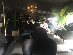 -UNI UNI(环亚凯瑟琳店)