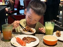 -钱小奴海鲜自助黑金店(杭州滨江龙湖店)