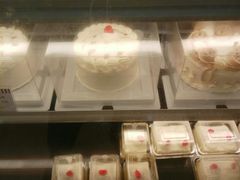 -红宝石·鲜奶小方·海派西点房(丰庄店)