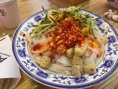 秘制凉皮-陕味食族油泼面·小炒盖码面(双榆树店)