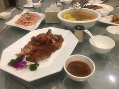 -南宁世纪君悦大酒店(青秀万达滨湖路地铁站店)