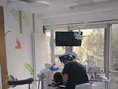 -精德口腔·种植修复·儿牙中心(财富中心店)