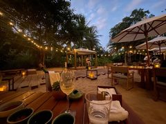 -三亚艾迪逊酒店·海滩烧烤 BARBACOA·现场乐队·浪漫晚餐·烧烤海鲜