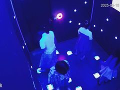-bb boom运动闯关密室·聚会团建·家庭亲子(龙湖西溪天街店)