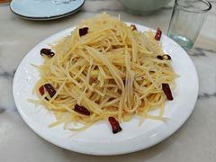 酸辣土豆丝-马记伊源斋涮肉·清真菜(潘家园古玩市场店)