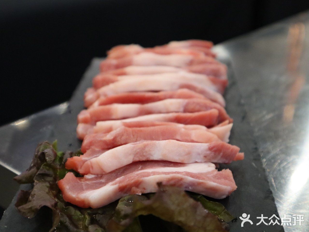 🌟韩国首尔必去!文父子烤肉店,邂逅25岁帅哥老板!🙋