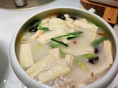 上汤虾仁鲜腐竹-禾珍珠家常小馆(河南博物院店)
