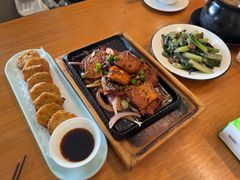 -莲餐厅·湖北菜·潜江小龙虾店(愚园路店)