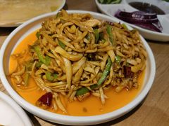杏鲍菇炒肉-榆林镇筋饼(知春路店)