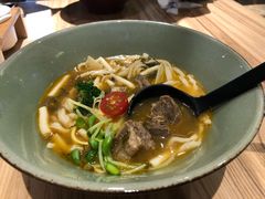 特制雪菜牛腩面-陳八两面家(滨江天街店)