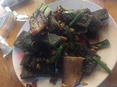 -罗满娘特色豆花烤鱼