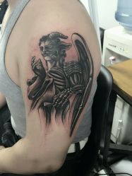 -Black Tattoo Studio