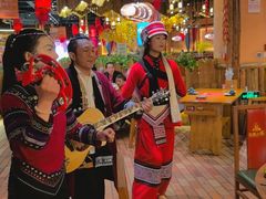 -老滇山寨•云南特色菜•地方菜•民族风情歌舞表演(金碧店)