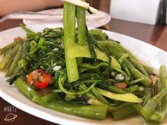 -Dang restaurant (patong phuket)