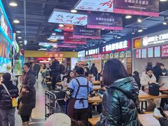 大堂-八一好吃街·高品美食广场