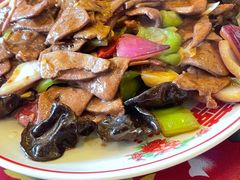 -闯关东东北农家菜(崂山石老人店)