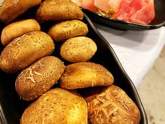 -鲜入围煮花胶鸡海鲜火锅