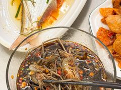 -丹水桥地锅鱼·翘嘴鲌·地方特色全鱼宴(丹江口大坝店)