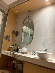 -香港倾城国际·美容美体中心