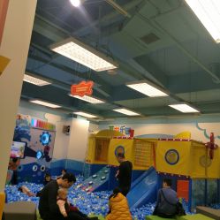 -莫莉幻想儿童乐园(郑州丹尼斯三天地店)