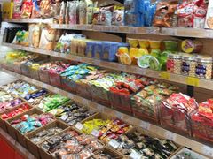 零售区-来伊份LYFEN(集庆门路店)