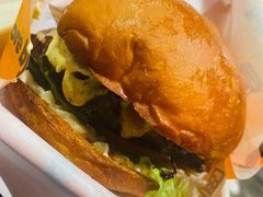 松露菌菇奶酪牛肉汉堡-JPG canteen(广州寺右公馆店)