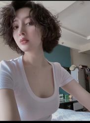 -妃格美发沙龙·烫发·染发