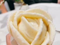 -潮一不贰·法式甜品·生日蛋糕·西式简餐(外滩店)