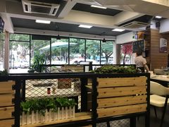 大堂-三头牛·潮汕牛肉生蚝火锅 (夏湾店)