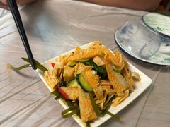 -阿凡提大盘鸡(东城墙路店)