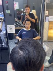 -藤野造型专业烫染接发