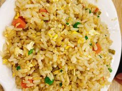 -江城燕子大排档(江汉路步行街店)