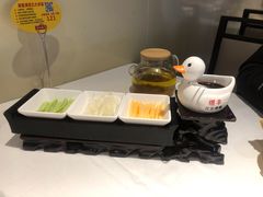 -煜丰汴京烤鸭(福彩路店)