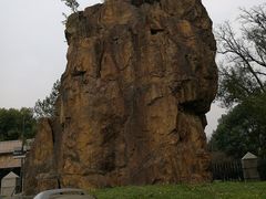 -上海市龙华烈士陵园