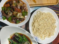 -乡村馕坑肉·烧烤·新疆菜·本地人更爱吃(阿勒泰首店)