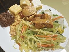 -然一素食餐厅(马利来广场店)