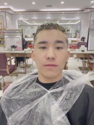 -镁连社·美联社