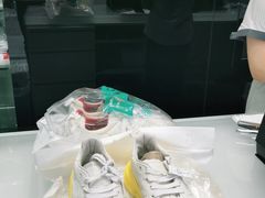-福奈特洗衣洗鞋(海阳路店)