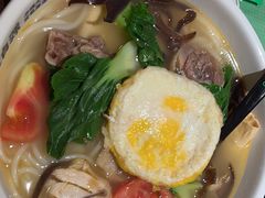 -蒙自源米线大王(东站店)