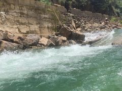 -安吉龙王山峡谷漂流