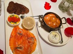 温热烟熏三文鱼-壳里西餐厅Coquille Seafood Bistro(蒙自路店)