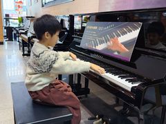 -海音琴行雅马哈钢琴·海伦·施特劳斯(金沙店)