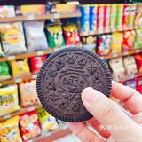 比饼干大上一整圈的奥利奥冰淇淋