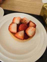 -童谣里医疗级月子中心(独栋湖景店)