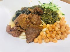 烧椒皮蛋牛肉拌粉-拌面小当家