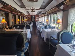 靠窗位-火车头法国西餐厅