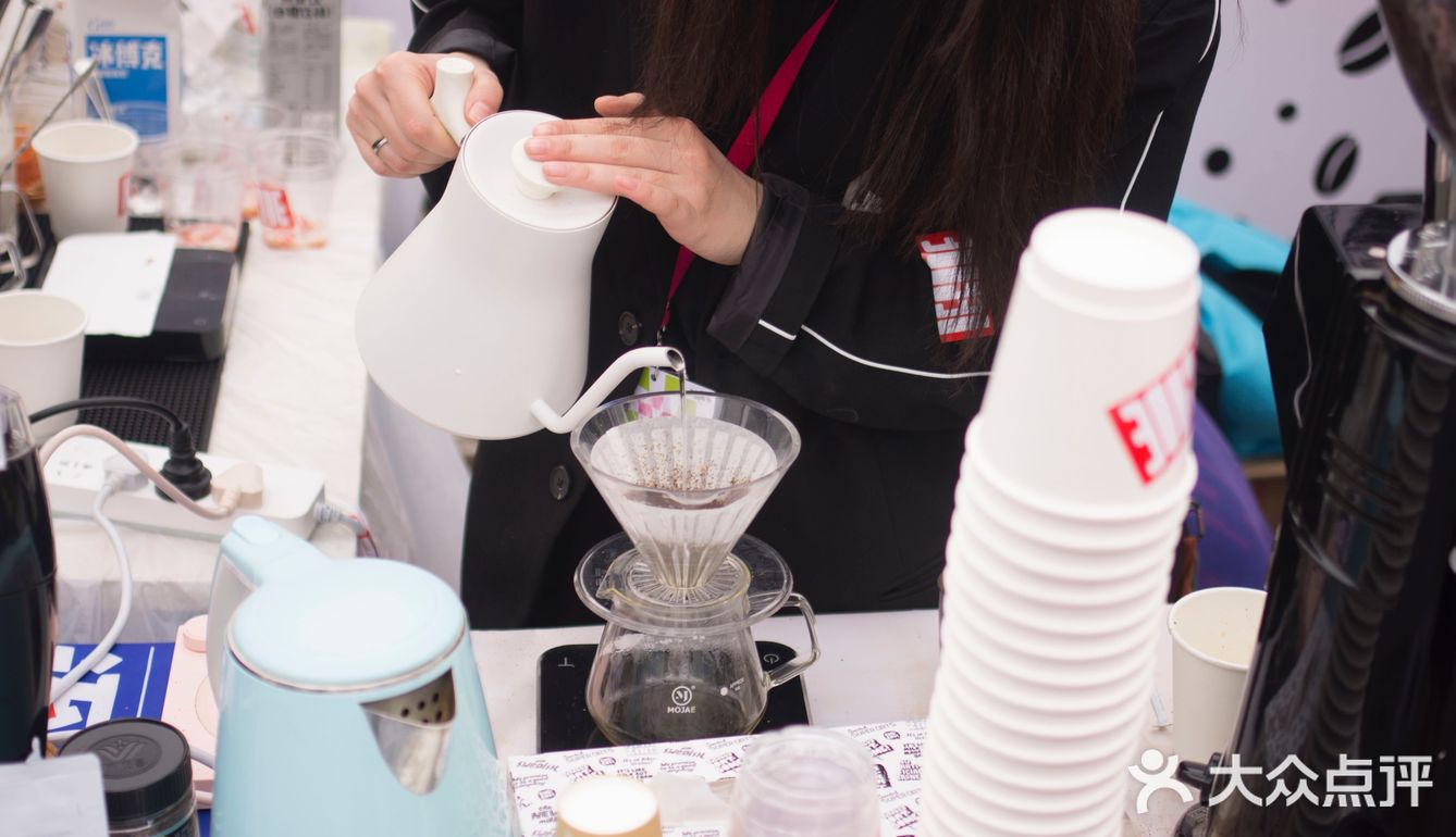 樱花之下 还有咖啡节 ☕