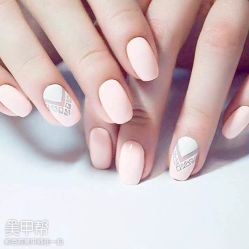 爱空间美甲(三元桥店)-爱空间美睫健康美甲
