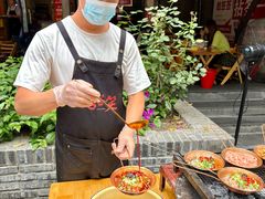 -拈签一笑黄牛肉辣卤串串
